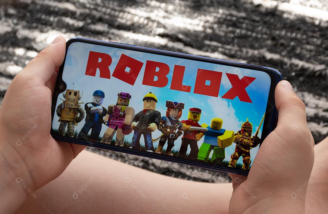 Foto Roblox na Tela do Notebook Roblox é Um Videogame Online Multijogador e  Sistema [download] - Designi