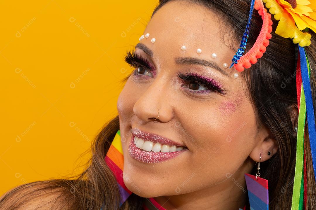 Mulher Bonita Com Maquiagem Várias Cores Carnaval [download] - Designi