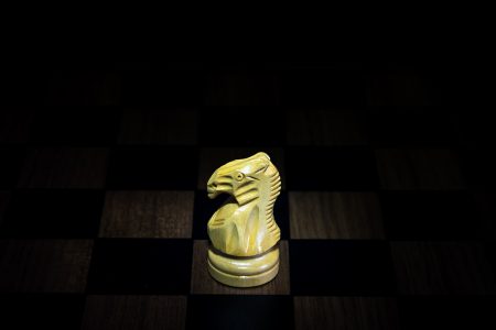 jogo de tabuleiro de xadrez e cavaleiro, estratégia de gestão de negócios  de xadrez a bordo e análise com o conceito de plano de marketing. 16773633  Foto de stock no Vecteezy