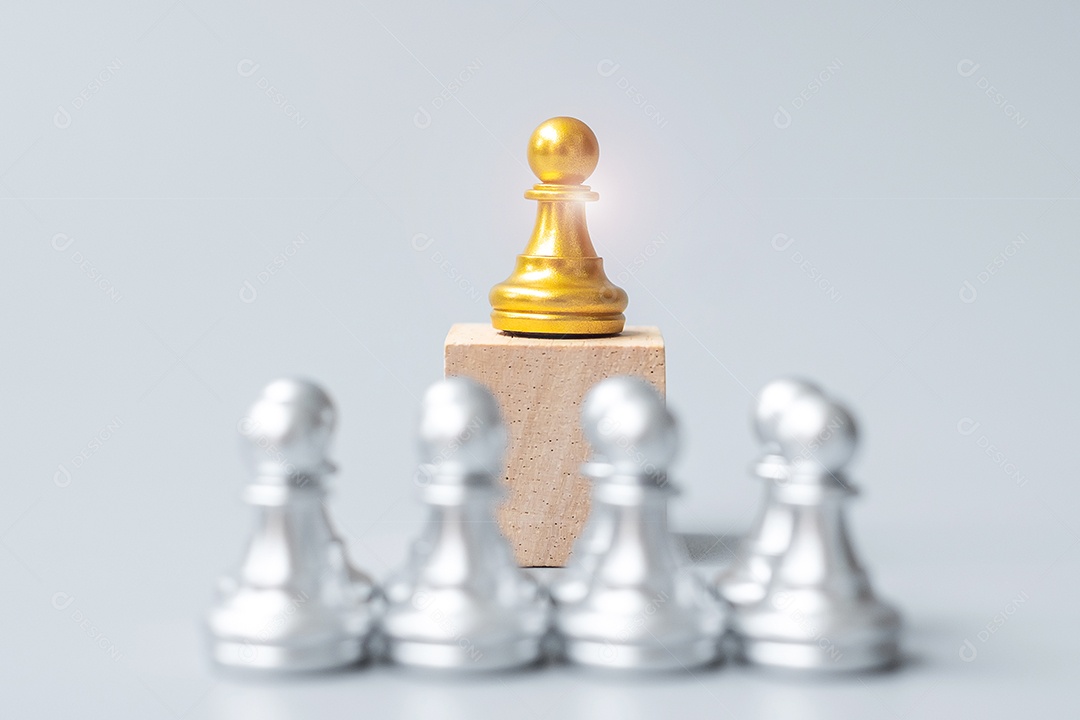 peças de peão de xadrez dourado ou empresário líder [download] - Designi